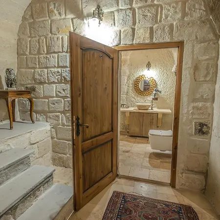Milagre Cave Cappadocia Cavusin